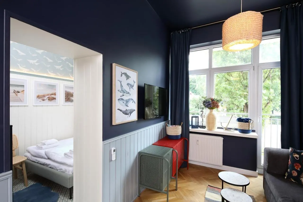 Red & Blue By Oneapartments location